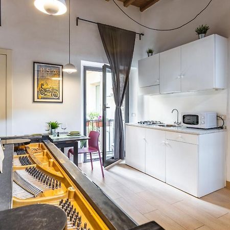 Musician Apartment Colosseo With Piano Rome Buitenkant foto
