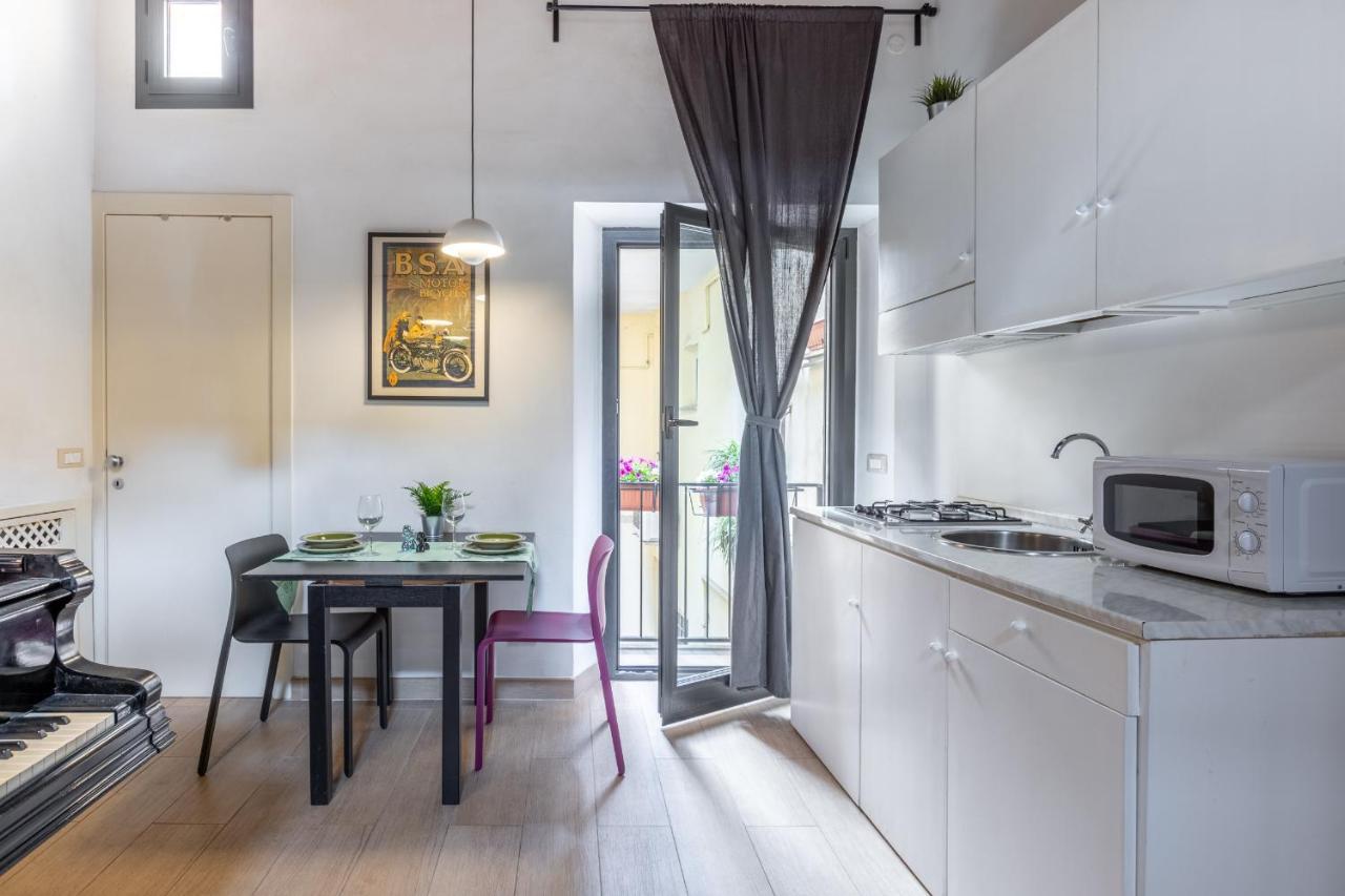 Musician Apartment Colosseo With Piano Rome Buitenkant foto