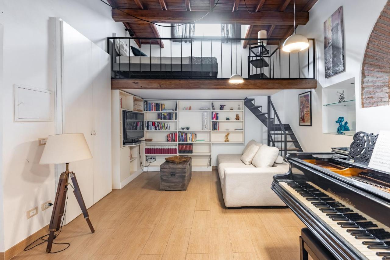 Musician Apartment Colosseo With Piano Rome Buitenkant foto