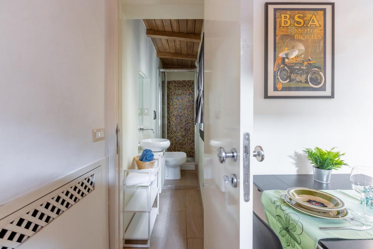 Musician Apartment Colosseo With Piano Rome Buitenkant foto